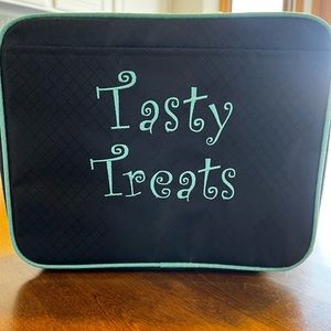 New Thirty One Cool Case Thermal Lunch Box embroidered with Tasty Treats